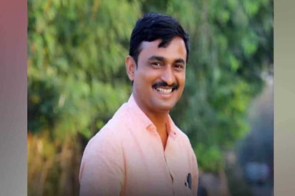 मस्साजोग गावचे सरपंच संतोष देशमुख यांची हत्या – ६ महिने झाले तरी आरोपी फरार 
